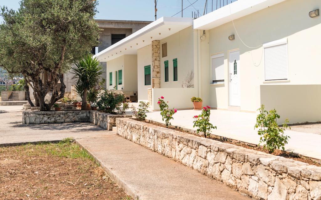 Xirouchakis Farm Apartment Kissamos Exterior photo